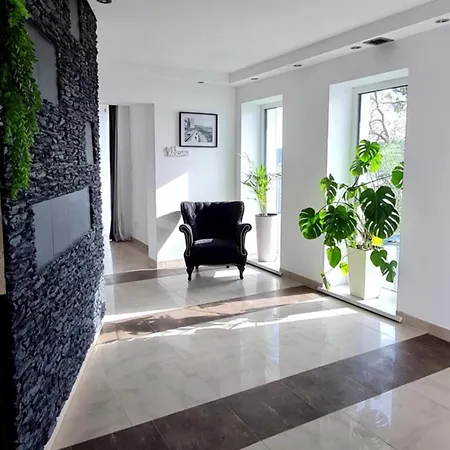 Forest & Villa